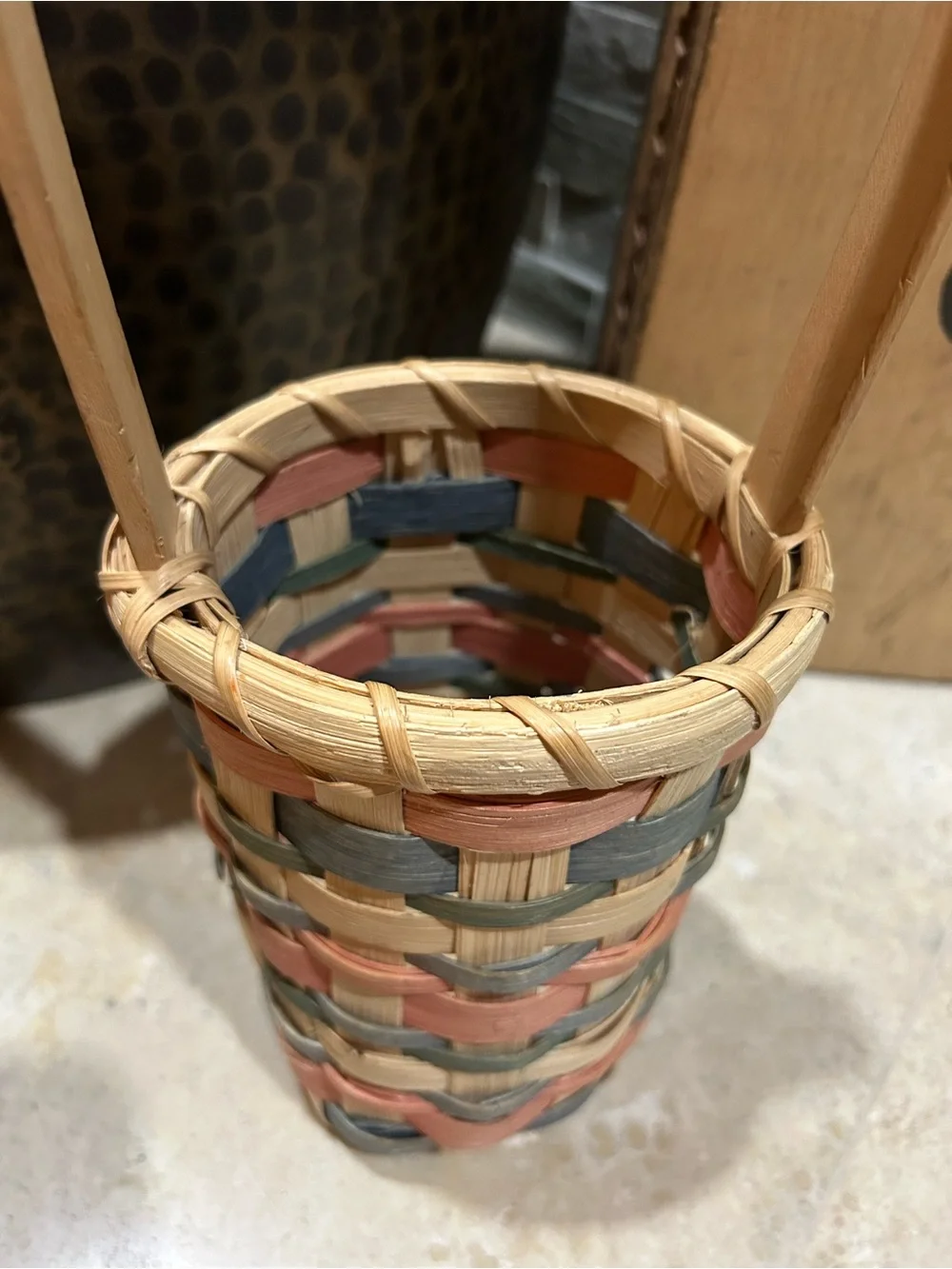 Vintage single-handled woven splint wood wine basket
